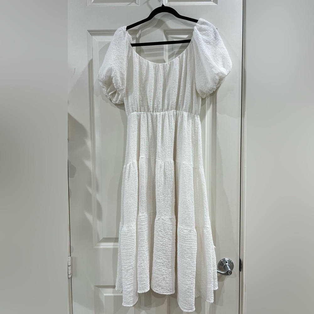 ASTR the label white balloon sleeve dress size medium